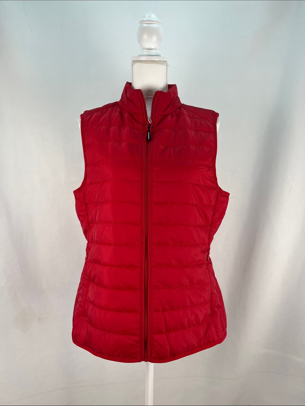 Core 365 Women’s Prevail Packable Puffer Vest - Classic Red - Size Medium NWT